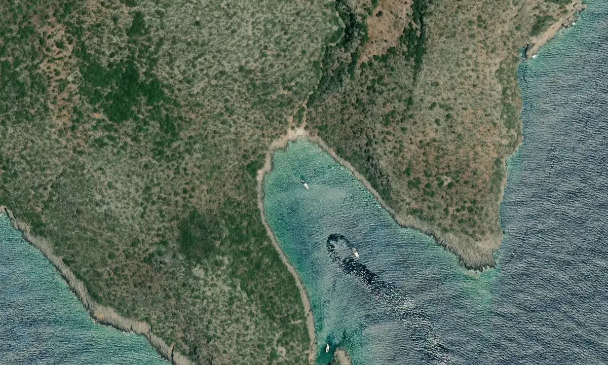 Satelite image of 2boat bay