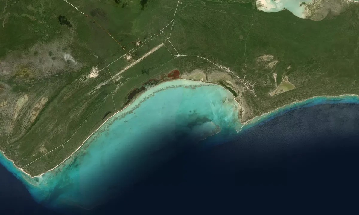 Flyfoto av Abraham's Bay
