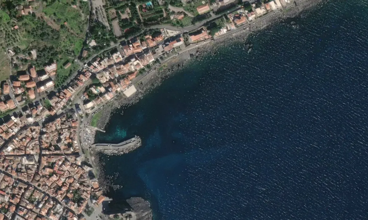 Flyfoto av Aci Castello