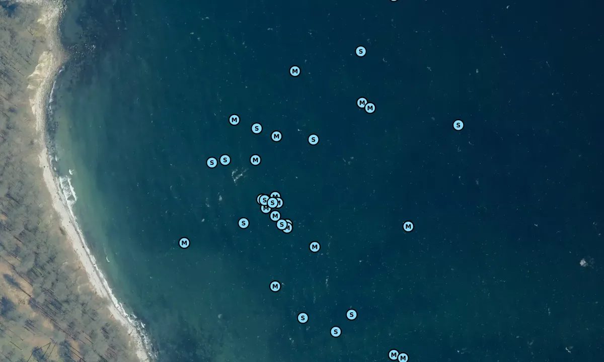 Satelite image of Æbelø E