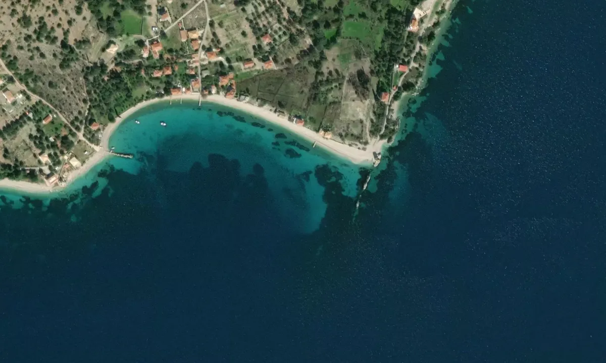 Flyfoto av Agrapidia Beach
