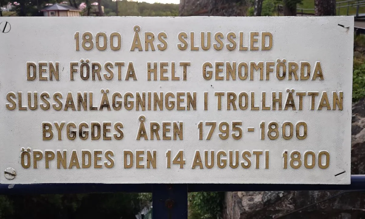 Åkerssjö: {"base": "se", "no": "Trollh\u00e4ttan", "se": "Trollh\u00e4ttan", "en": "Trollh\u00e4ttan", "da": "Trollh\u00e4ttan"}