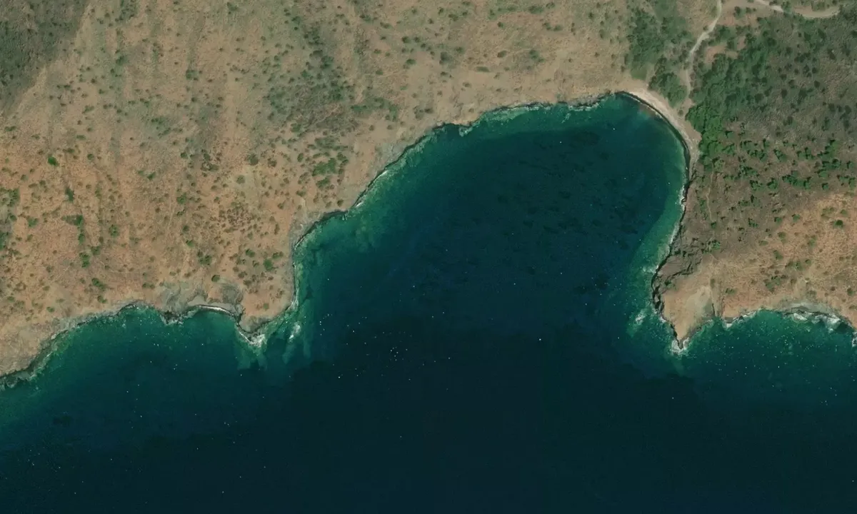 Satelite image of Akvaryum Koyu (2) (Hotbox)
