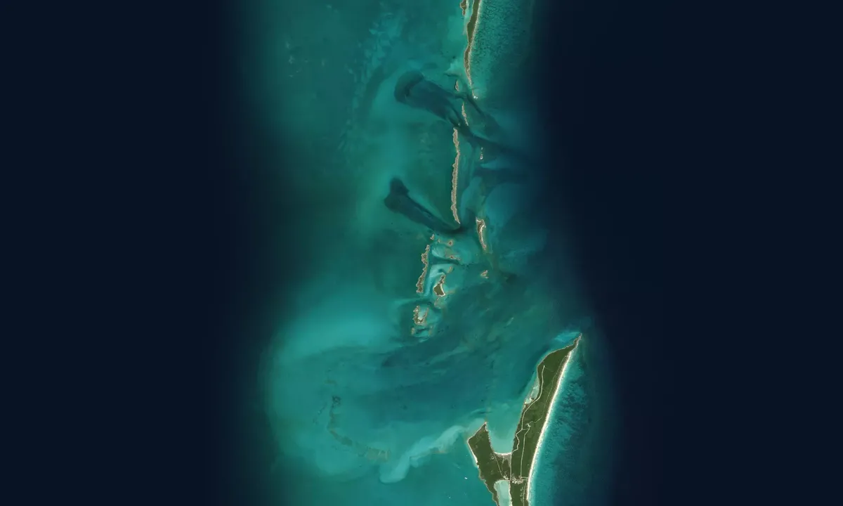 Flyfoto av Allan's Cay West
