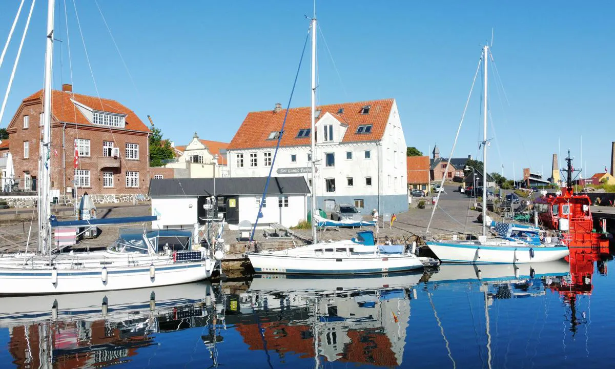 {"base": "da", "no": "Marina Allinge", "se": "Marina Allinge", "en": "Marina Allinge", "da": "Marina Allinge"}