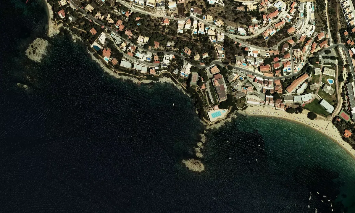 Flyfoto av Almadrava 1