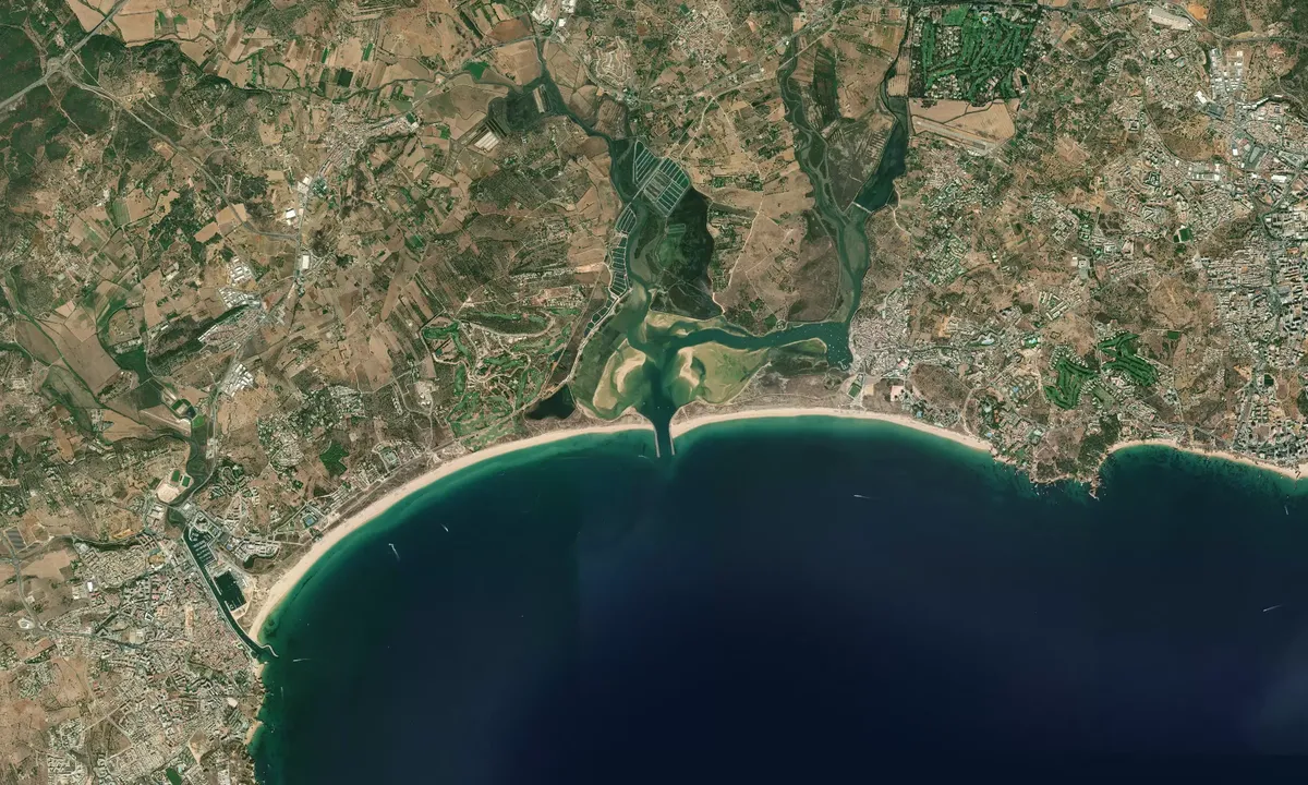 Flyfoto av Alvor 1