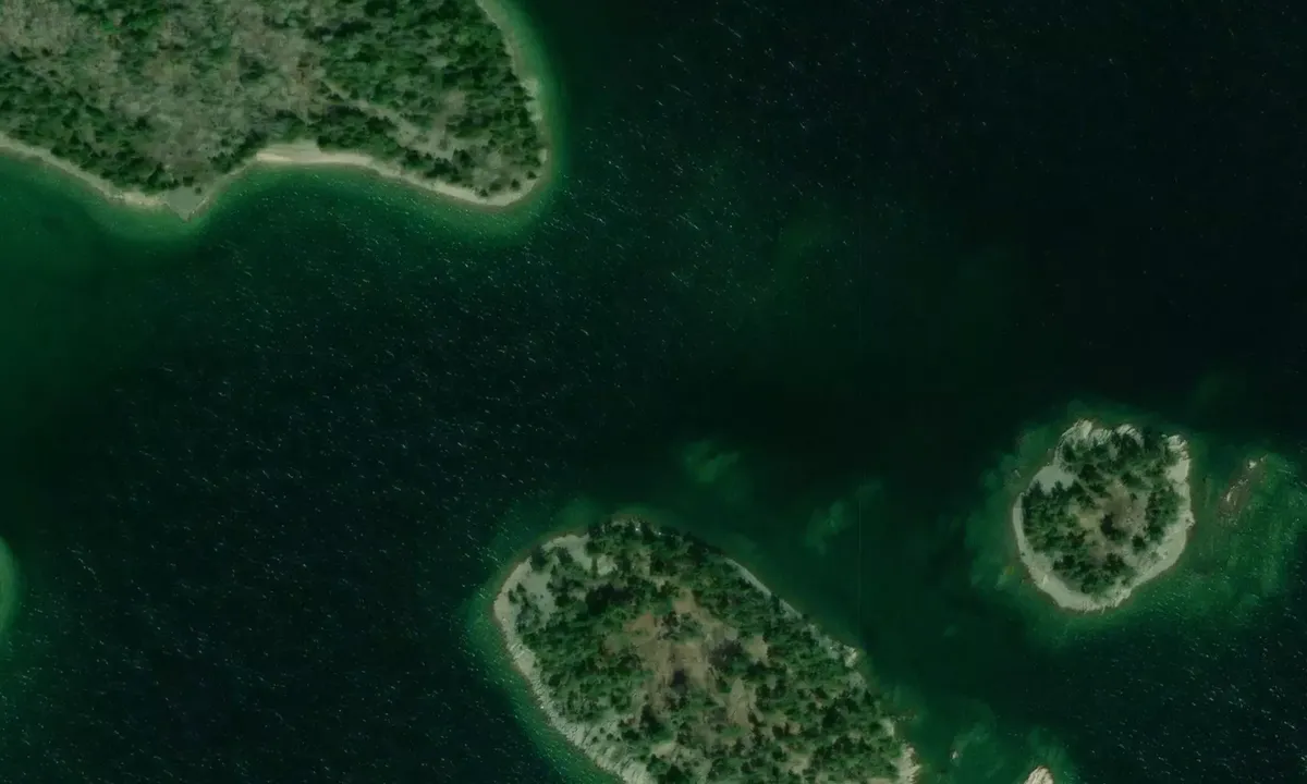 Satelite image of Amedroz Island