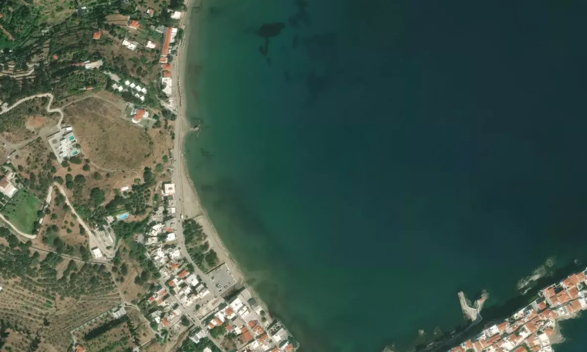 Flyfoto av Andros