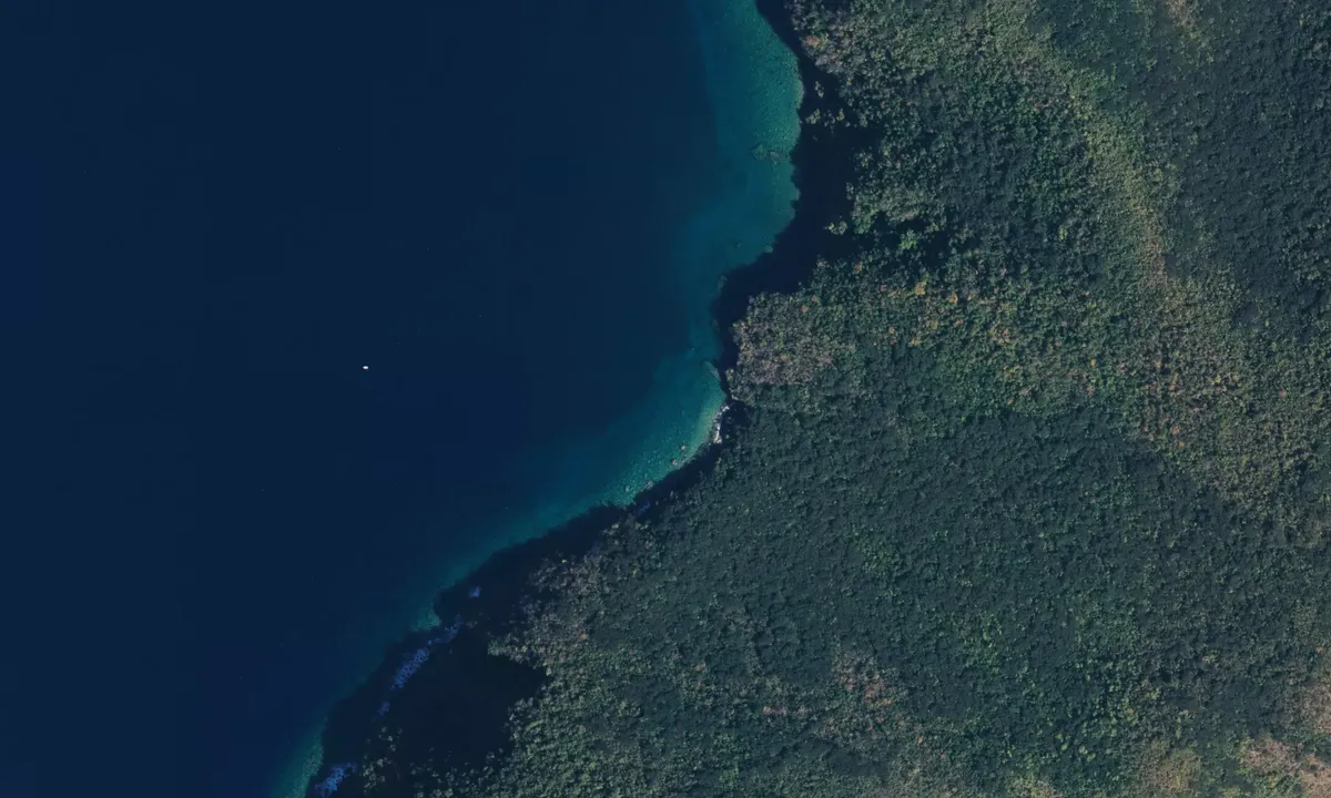 Flyfoto av Anse de Fortune