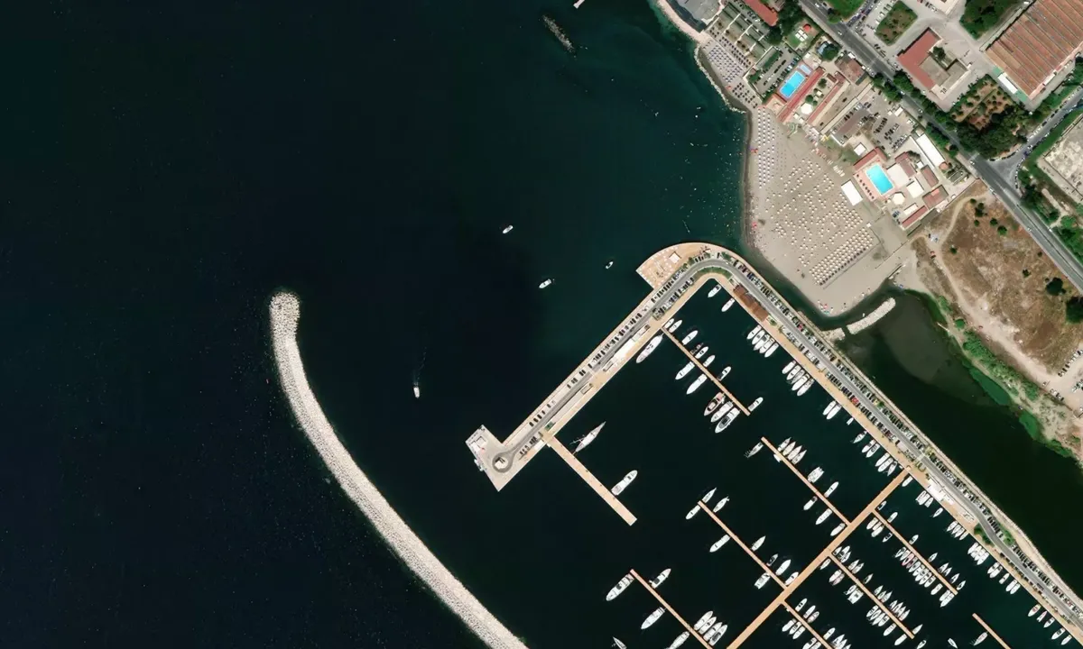 Flyfoto av Arechi