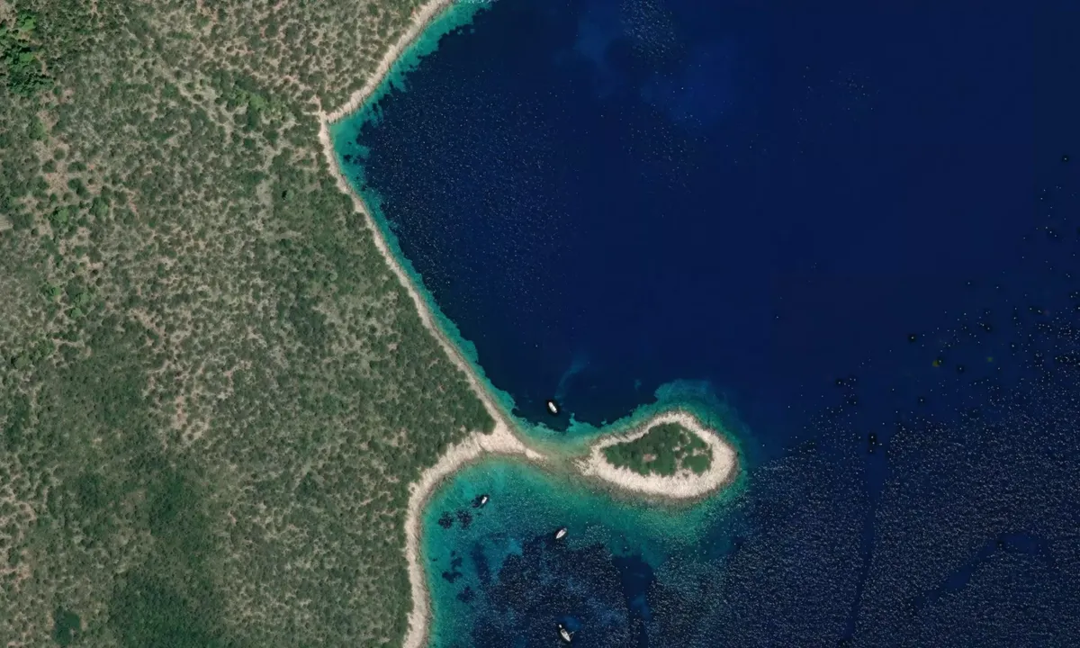 Flyfoto av Aspro east
