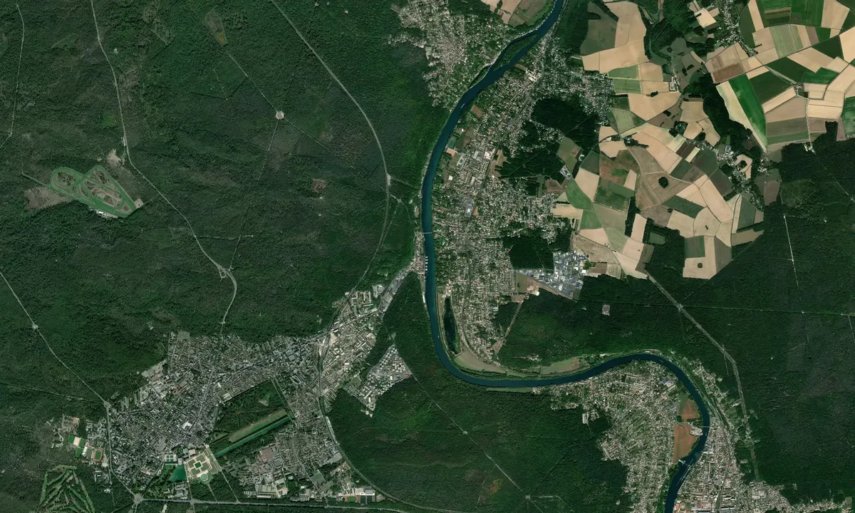 Flyfoto av Avon-Fontainebleau (club moorings)