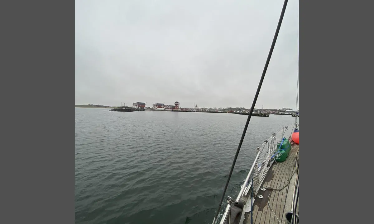 {"base": "da", "no": "Innl\u00f8pet til Bagenkop havn.", "se": "Inloppet till Bagenkop hamn.", "en": "The entrance to Bagenkop harbor.", "da": "Inloppet till Bagenkop havn."}