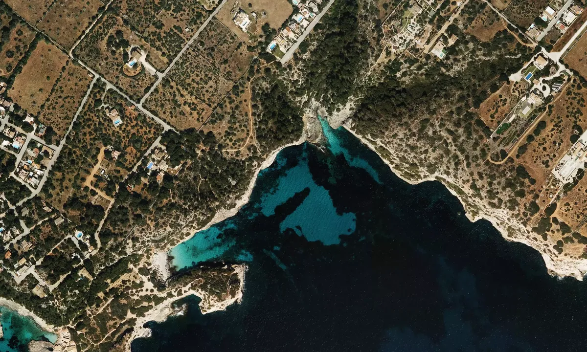 Flyfoto av Bahía Des Moro