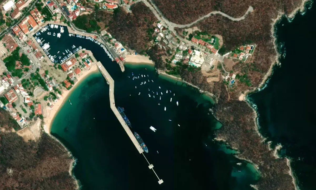 Satelite image of Bahia Santa Cruz