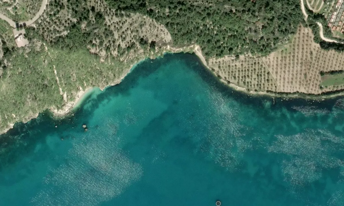 Satelite image of Baia delle Pietre Nere