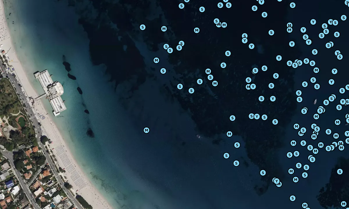 Satelite image of Baia di Mondello 1