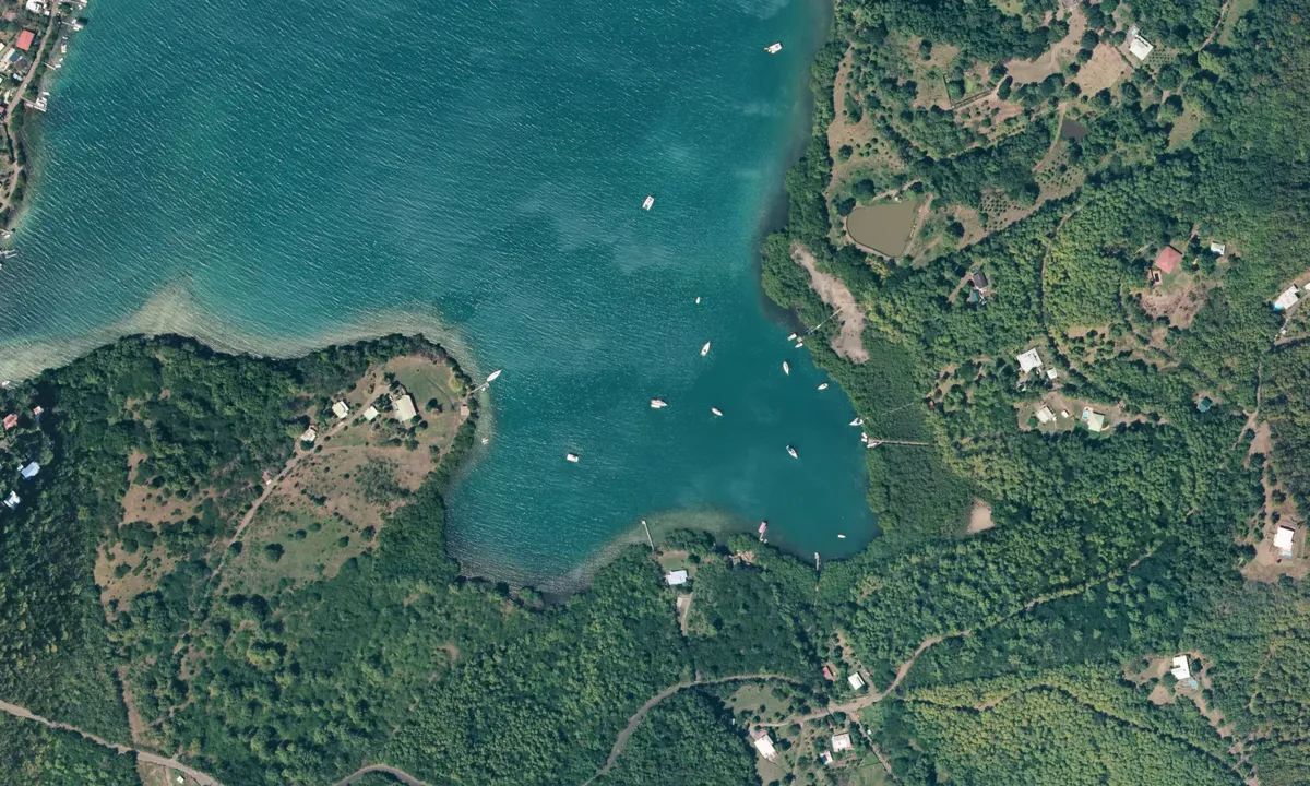 Flyfoto av Baie de Saint Pée