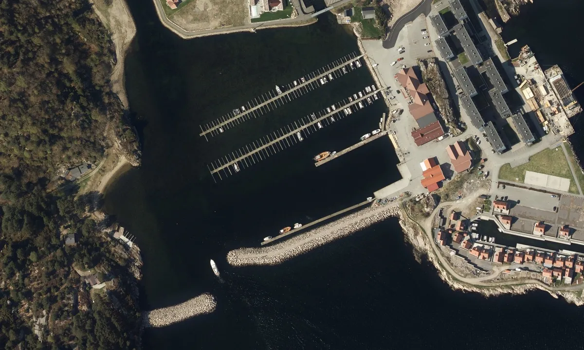Flyfoto av Båly Havn - Spangereid Gjestehavn