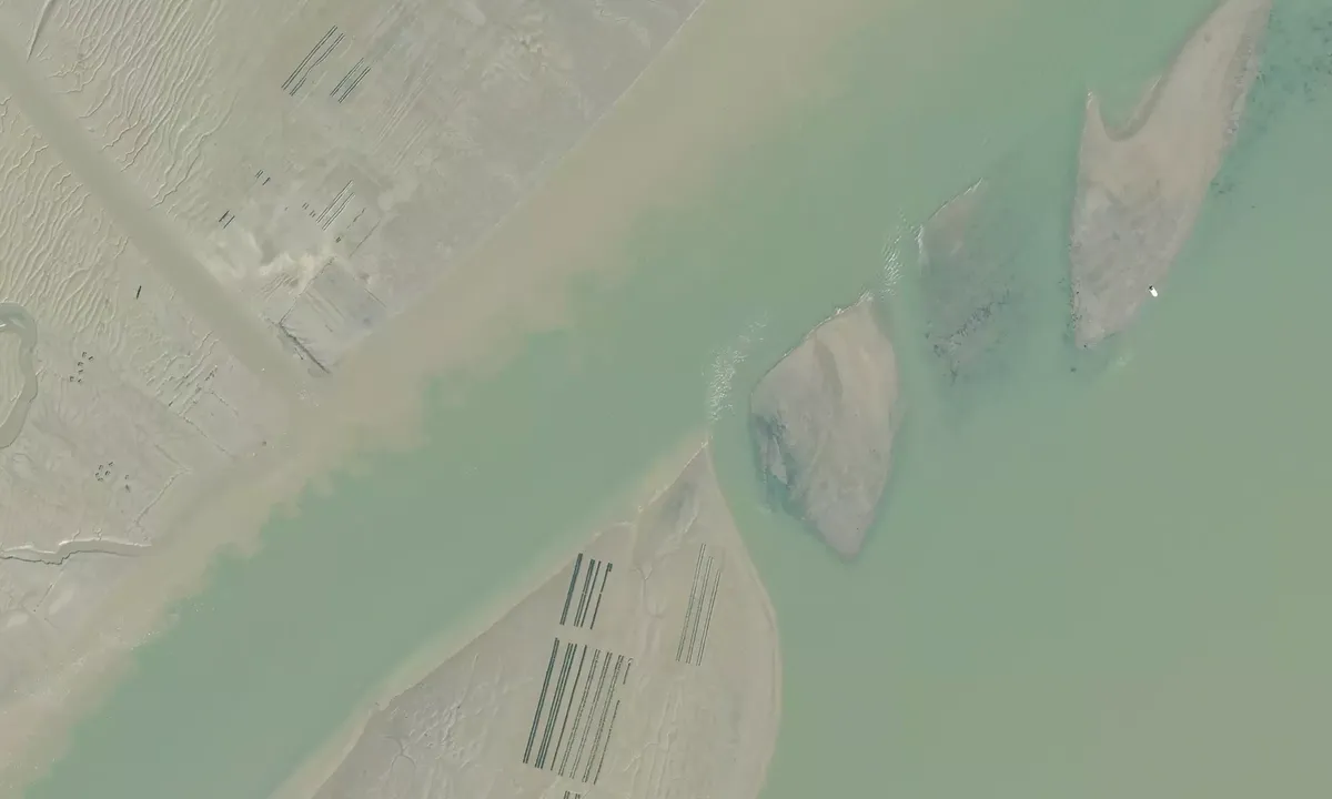 Satelite image of Banc d'Agnas