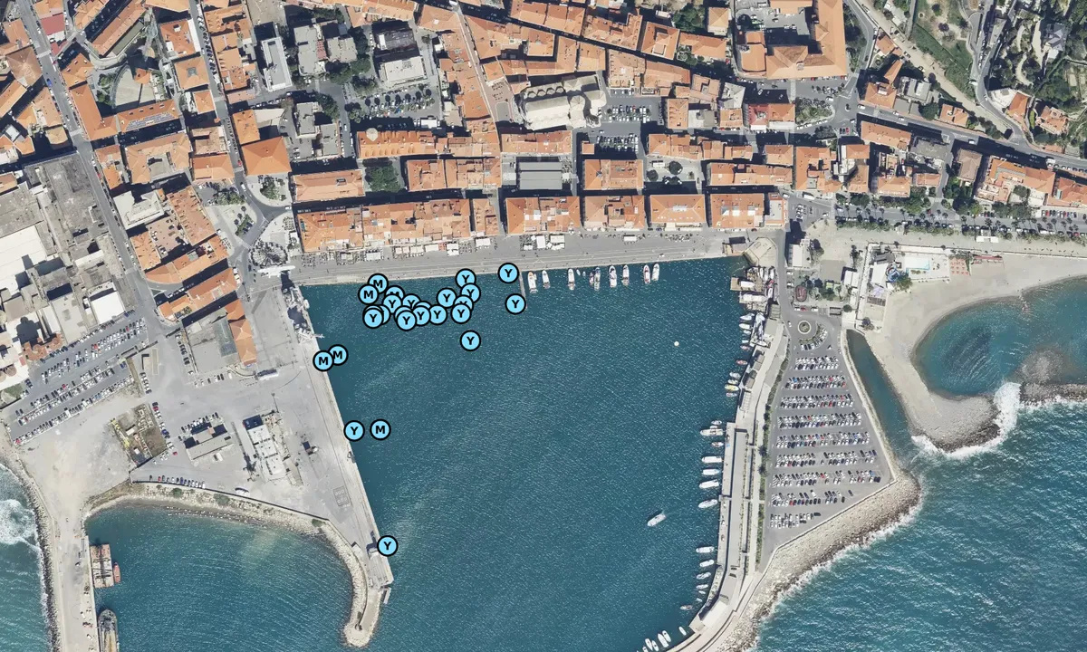 Satelite image of Banchina di Oneglia