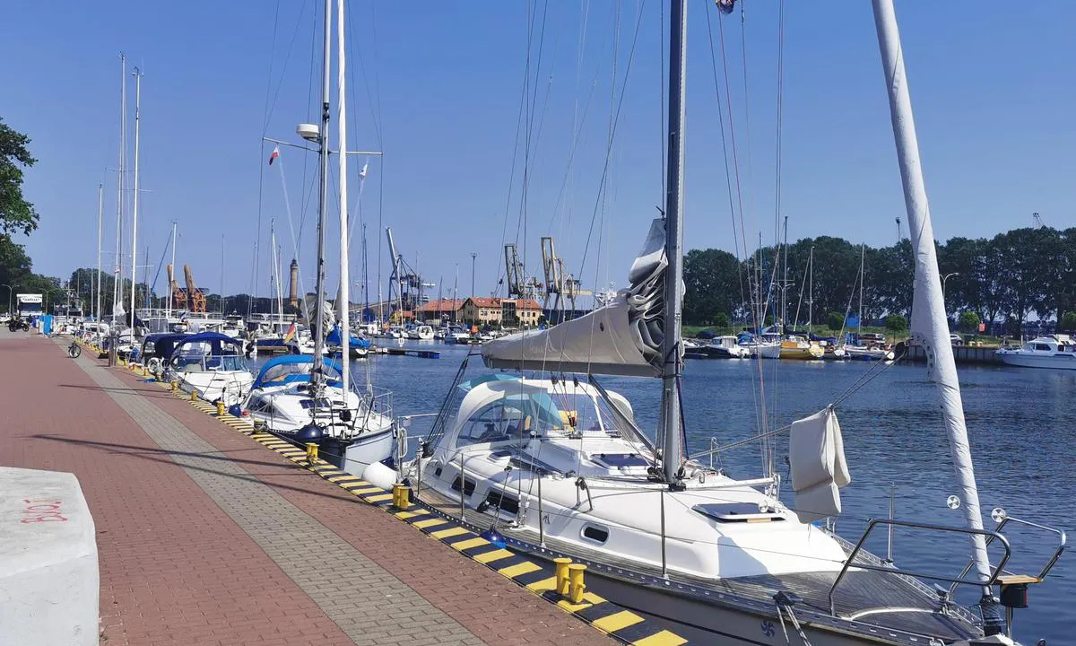 Świnoujście - Marina North Basin: {"base": "en", "no": "Marina i Swinem\u00fcnde", "se": "Marina i Swinem\u00fcnde", "en": "Marina in Swinem\u00fcnde", "da": "Marina i Swinem\u00fcnde"}