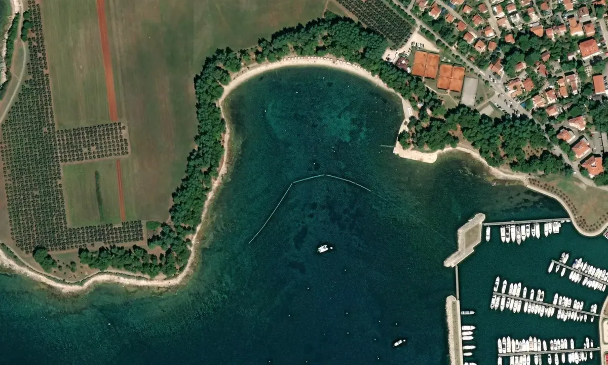 Flyfoto av Beach Karpinjan