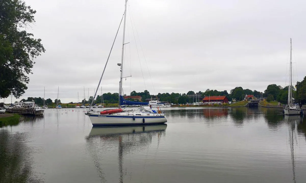 {"base": "se", "no": "Berg - \u00d8vrehavnen", "se": "Berg - \u00d6vrehamnen", "en": "Berg - Upper Harbour", "da": "Berg - \u00d8vre havn"}