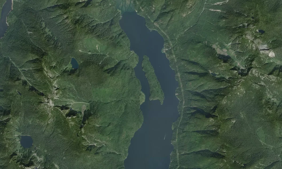 Flyfoto av Bergs