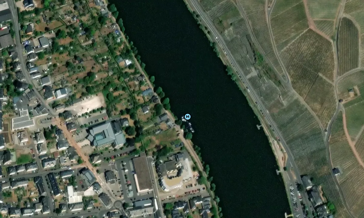 Satelite image of Bernkastel-Kues, Anleger Sportboote