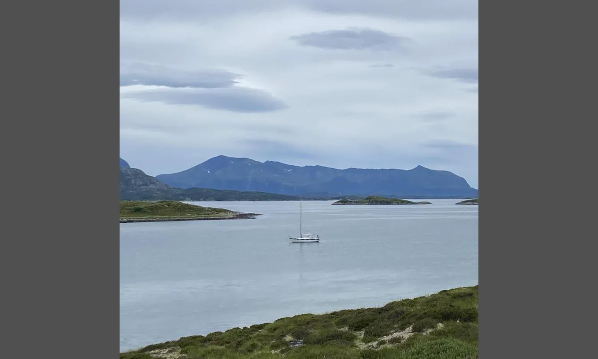Berrøya: Fin oppankring i sandbunn