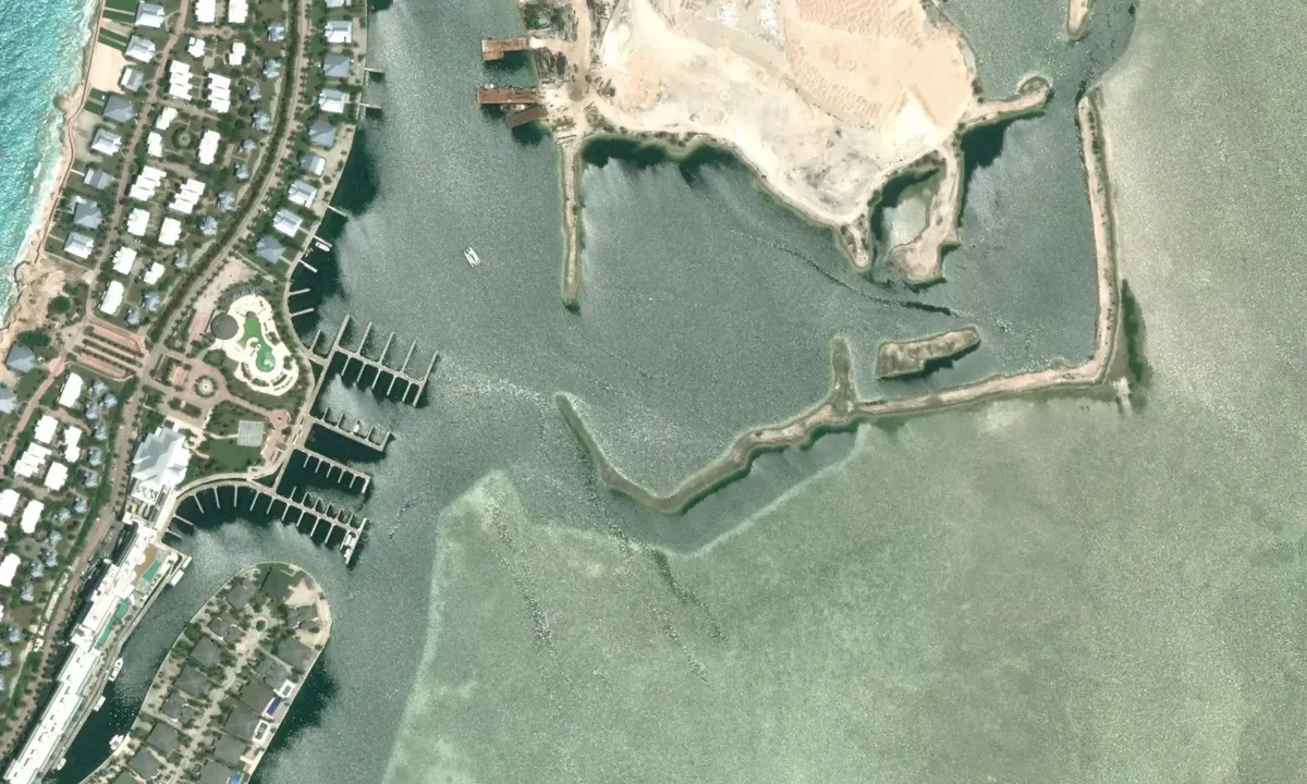 Flyfoto av Bimini Bay East
