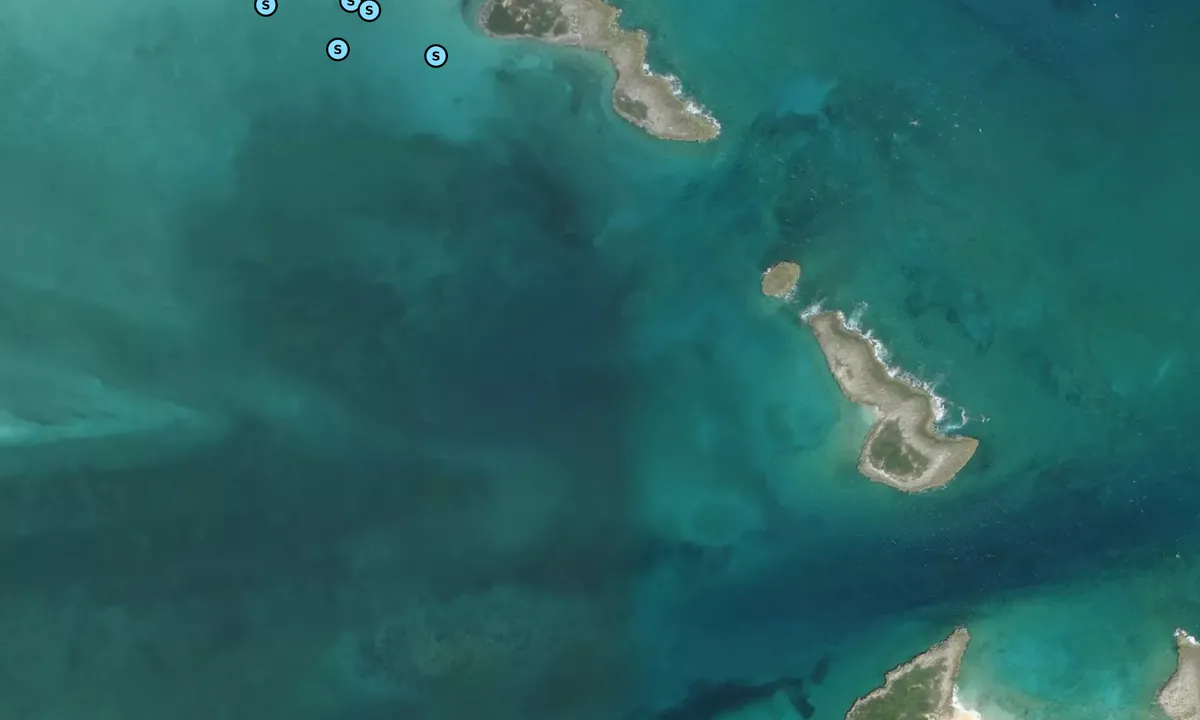 Satelite image of Black Cay to White Cay