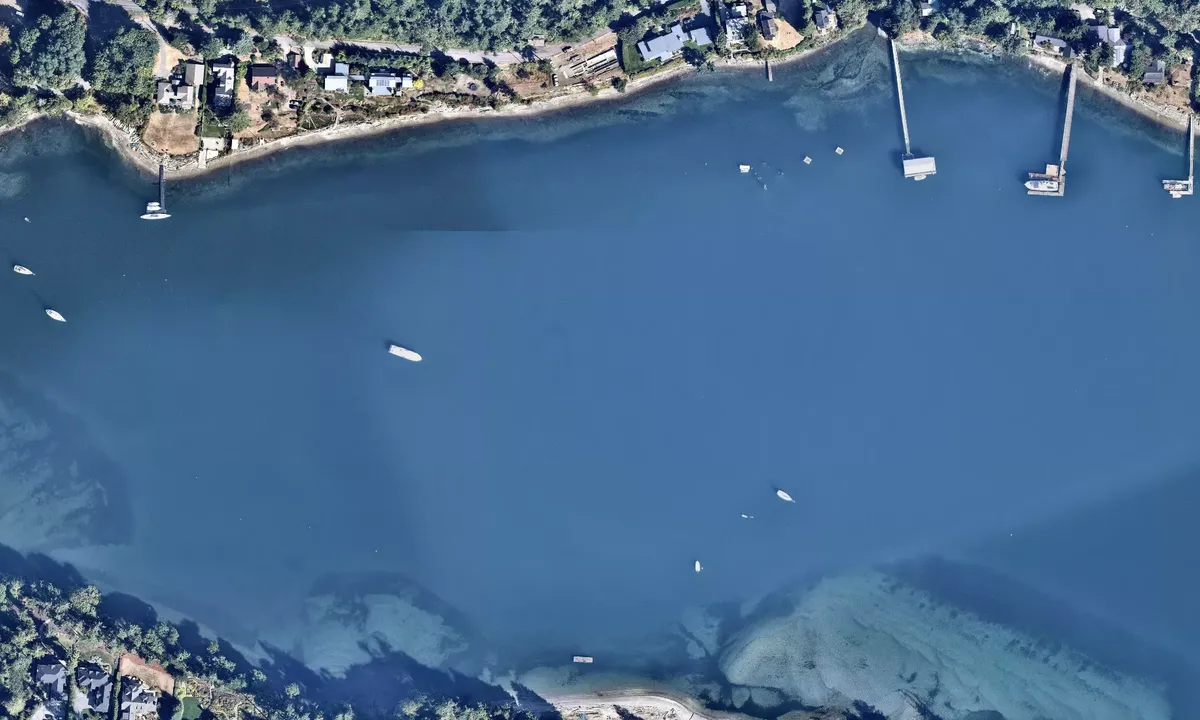 Flyfoto av Blakely Harbor