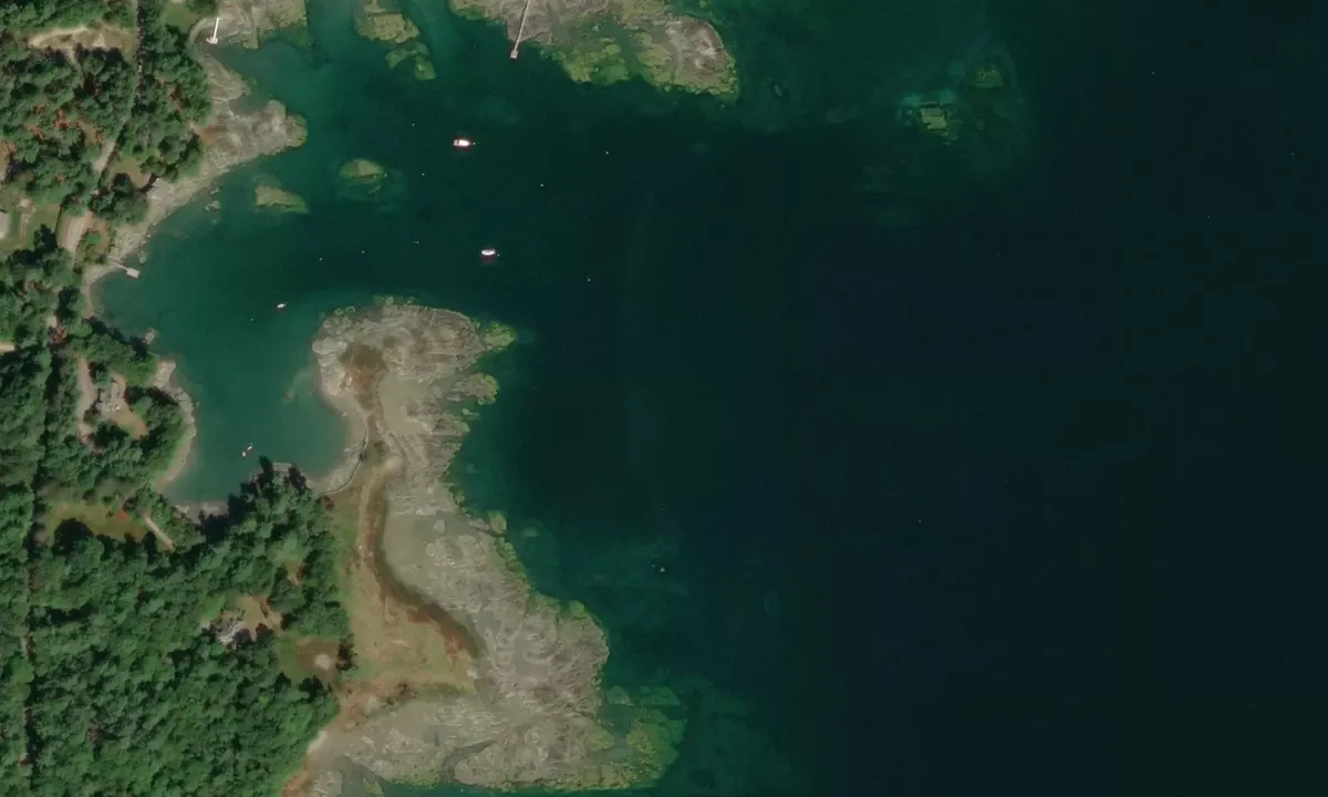 Flyfoto av BlueHill Harbor