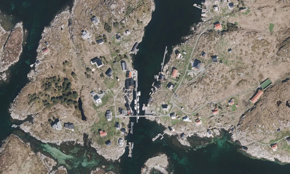 Flyfoto av Bogøyvær Gjestehavn