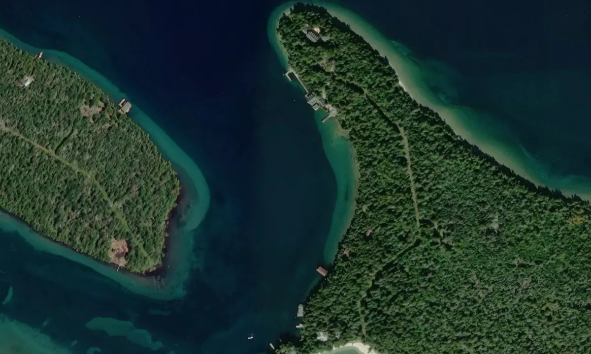 Flyfoto av Boot Bay Island north cove