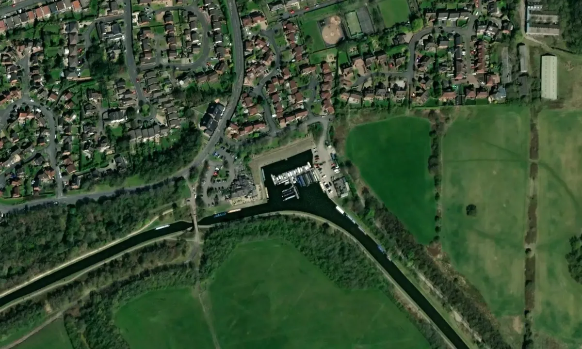 Flyfoto av Boothtown marina