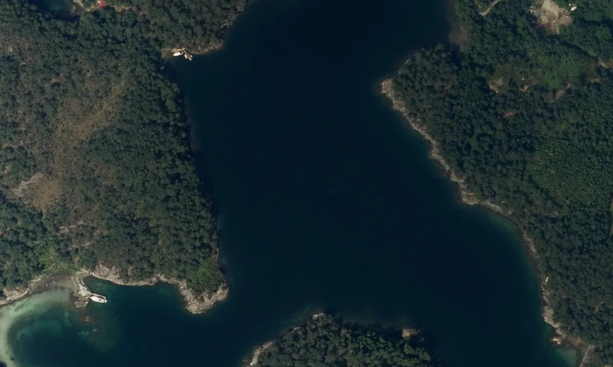 Flyfoto av Borgundøy