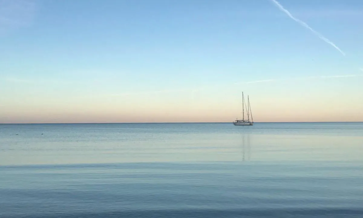 Bornholm Balka Beach Svaihavn: {"base": "no", "no": "Balka beach svaihavn.", "se": "Balka beach svajhamn.", "en": "Balka Beach mooring harbour.", "da": "Balka strand svinghavn."}