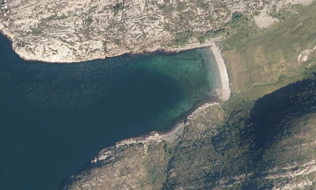 Flyfoto av Børøya