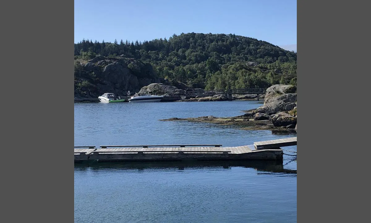 Børøya - Belland: Flytebrygge med god dybde også for seilbåter
