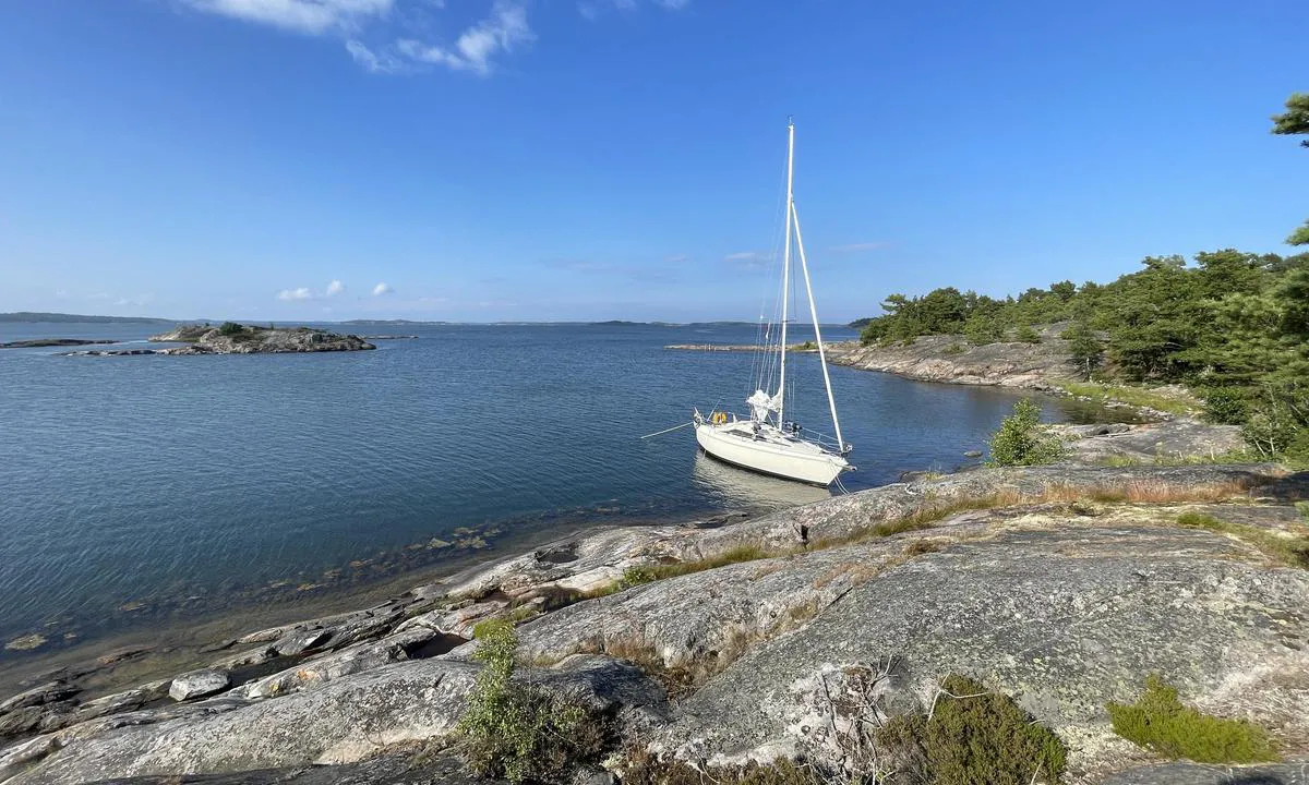Böttskär - Äspskär: {"base": "se", "no": "\u00c4spskj\u00e6r.", "se": "\u00c4spsk\u00e4r.", "en": "\u00c4spsk\u00e4r.", "da": "\u00c6spsk\u00e6r."}