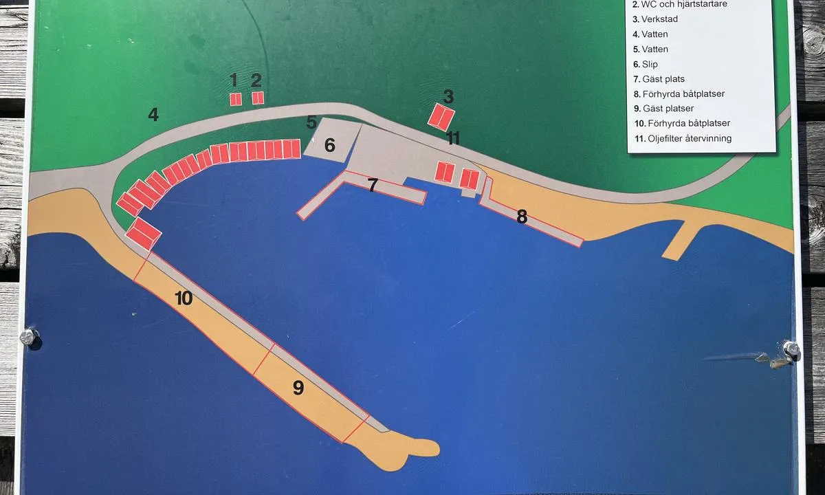 Breviks Fiskehamn: Havnekart, Fortøyning med dregg akter eller langs brygge (7)