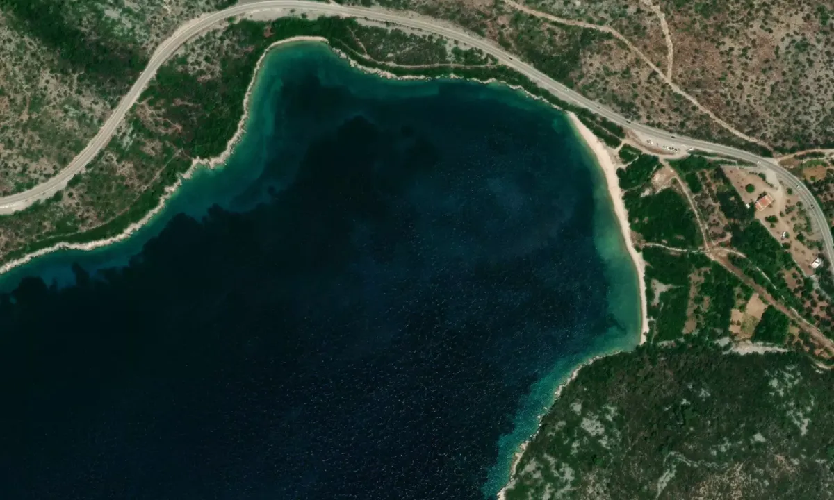 Flyfoto av Budima Beach