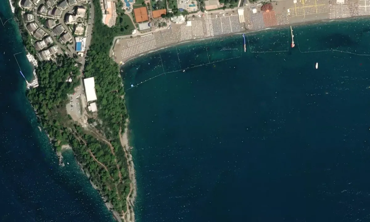 Flyfoto av Budva east