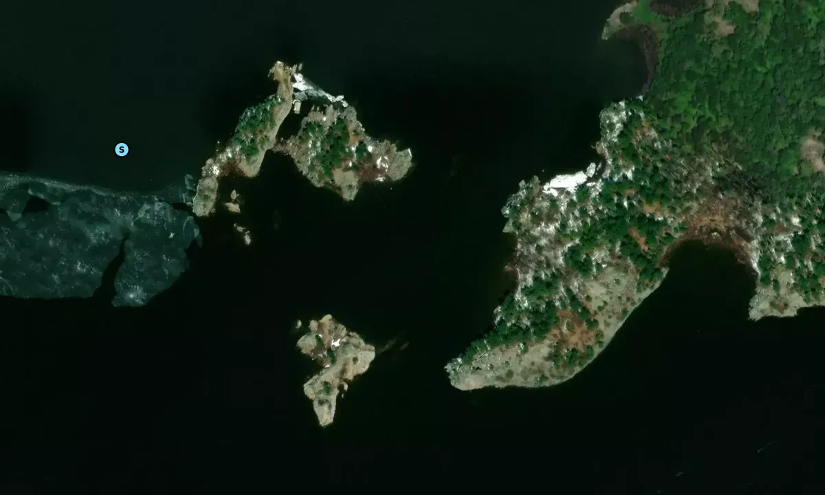 Satelite image of Burnt Island 1