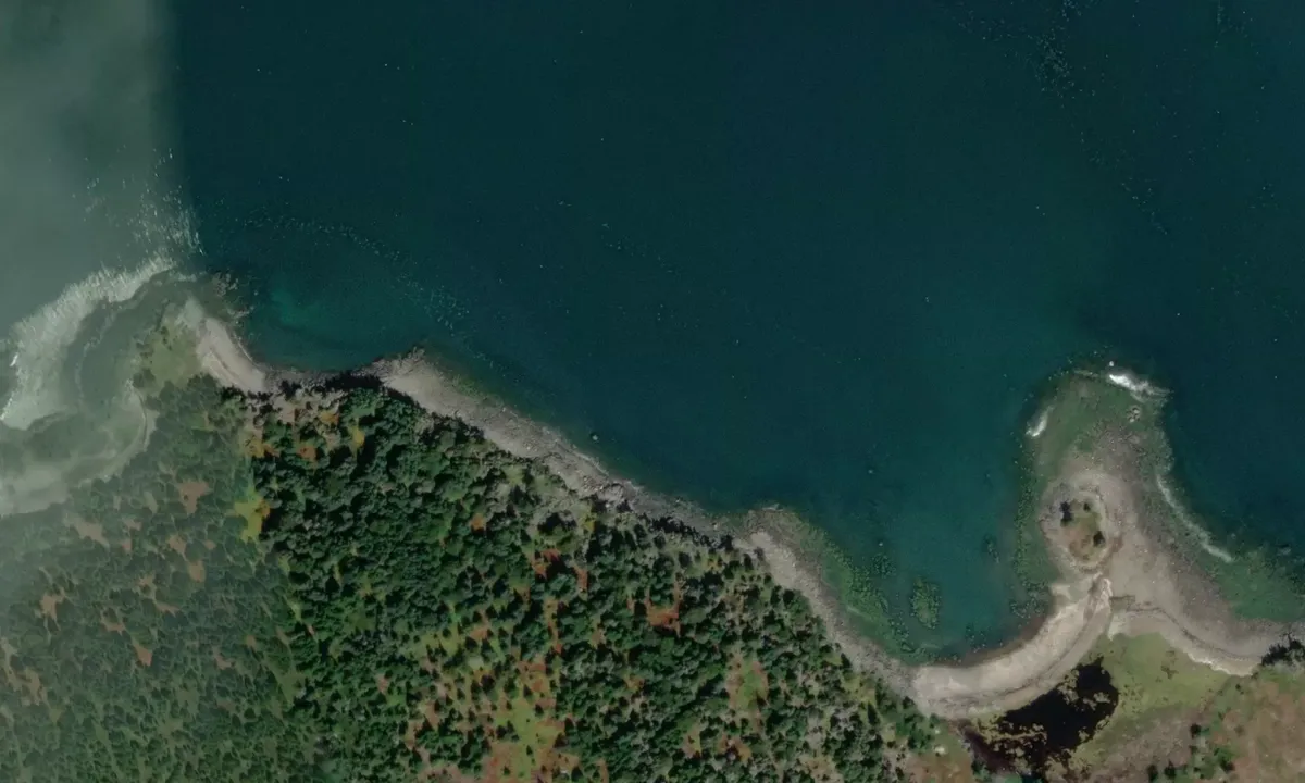 Flyfoto av Burnt Island Thoroughfare East
