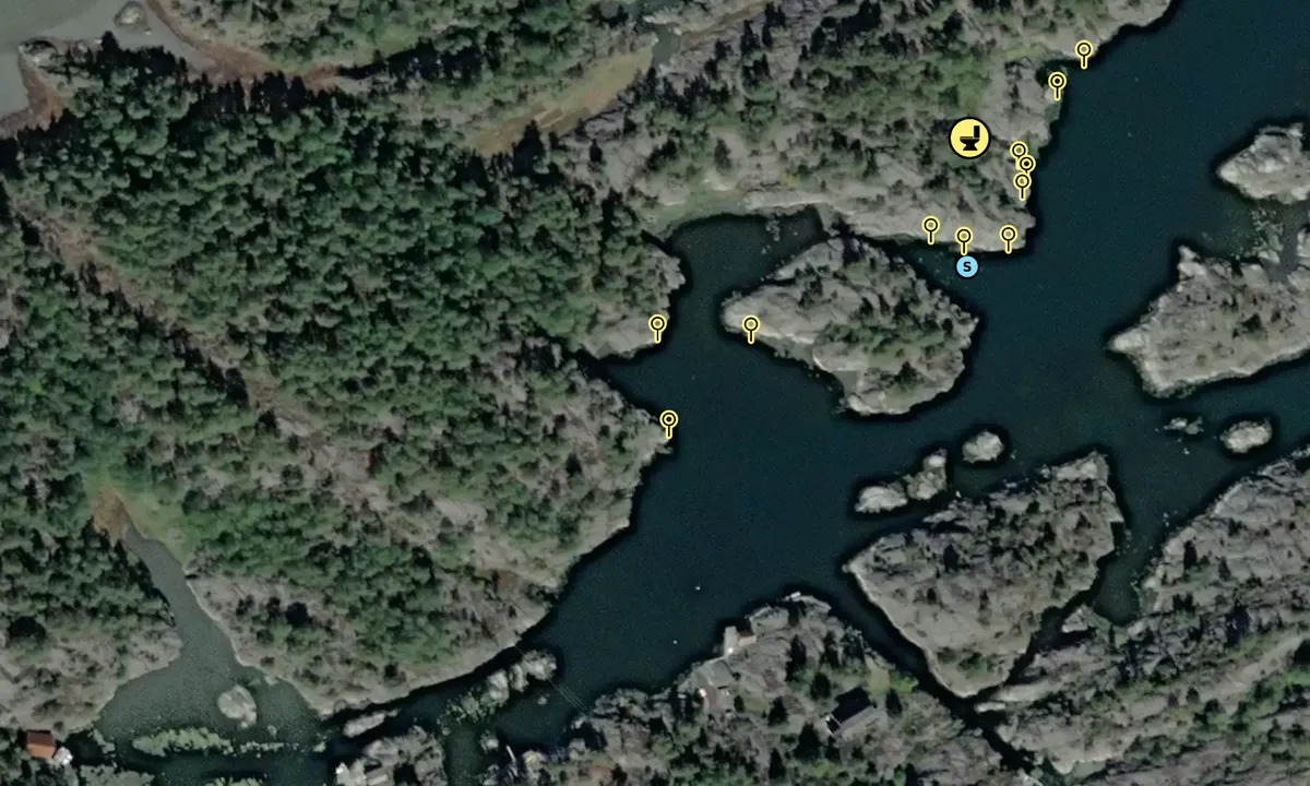 Satelite image of Burøy